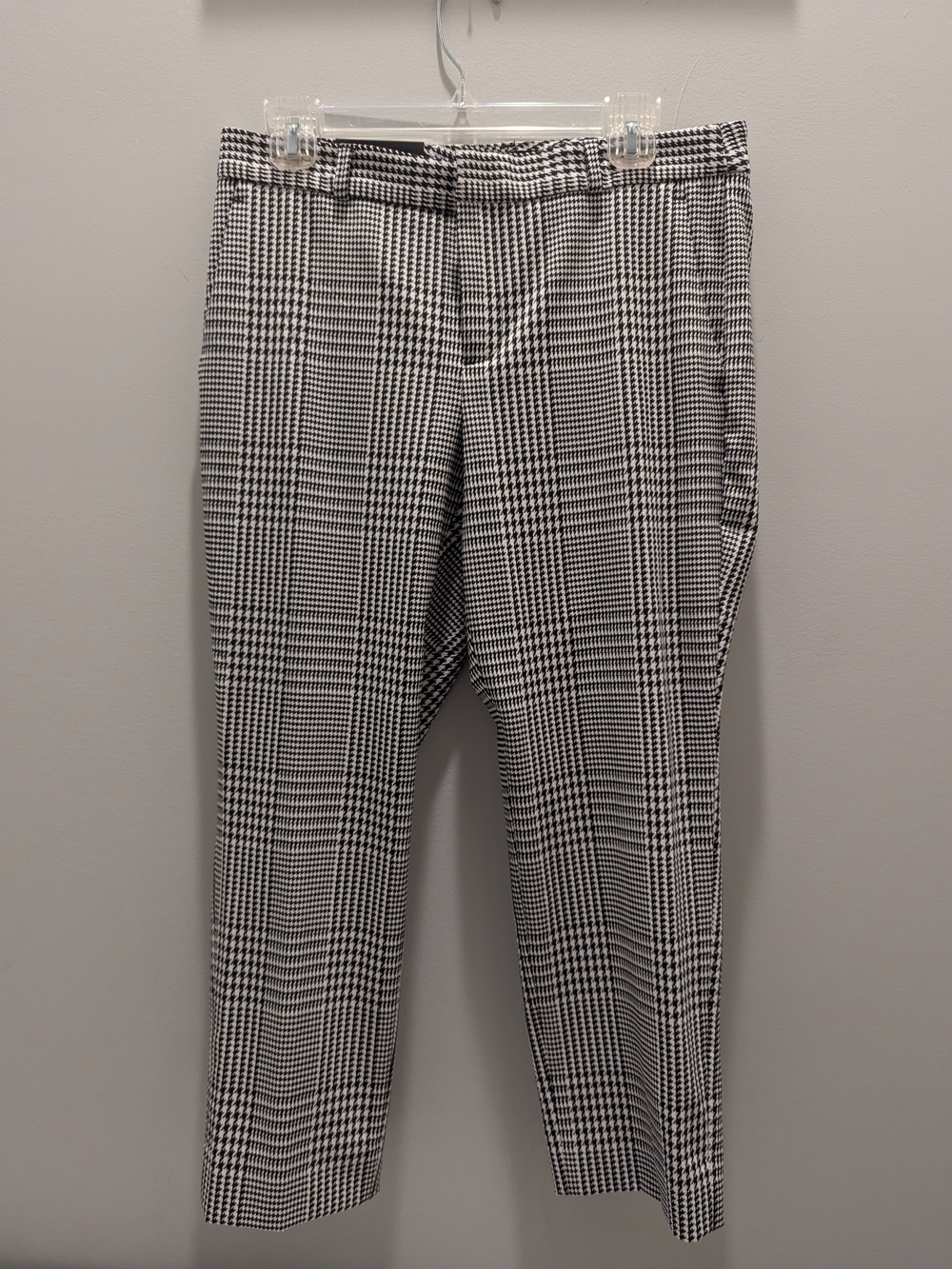 NWT Banana Republic Avery Women’s Ankle Pants Size 6S- Black/White Houndstooth
